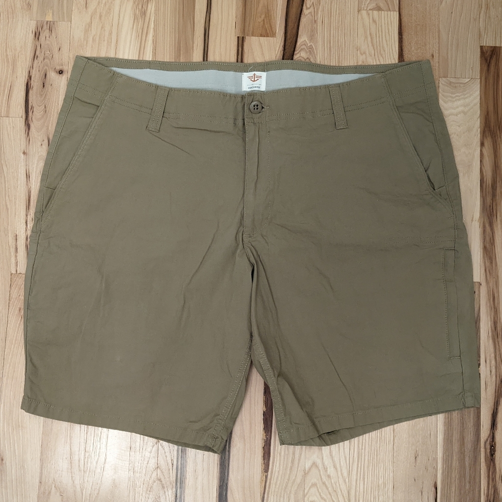Men's W38 Dockers Khaki Shorts